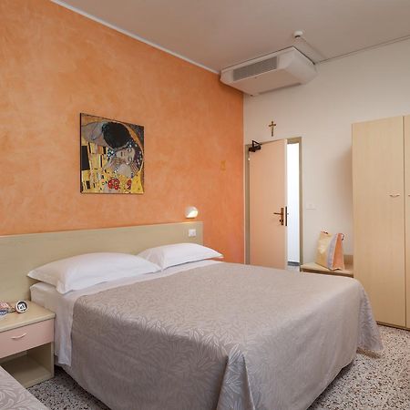 Hotel Alfa Tao Riccione Exteriér fotografie